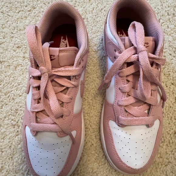 Nike Kids Dunk Low Pink and White Kids' Sneakers 2.5Y - Picture 2 of 5